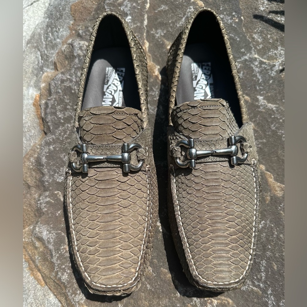 Salvatore Ferragamo men’s Parigi python driving Loafers . Brand new , size 9 EE